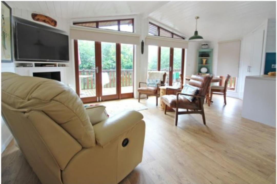 Astbury Falls Luxury Retreats Eardington Exterior foto